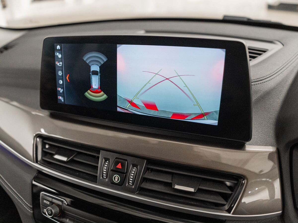 BMW X1 2020 - фото автомобиля