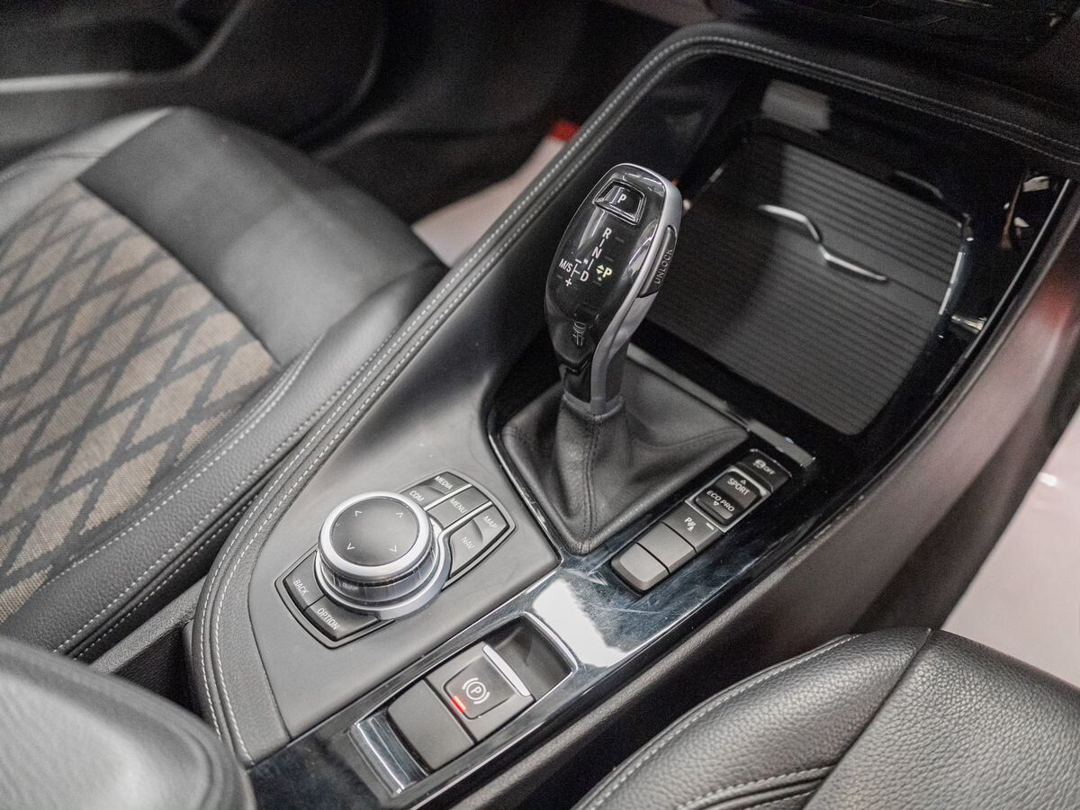 BMW X1 2020 - фото автомобиля