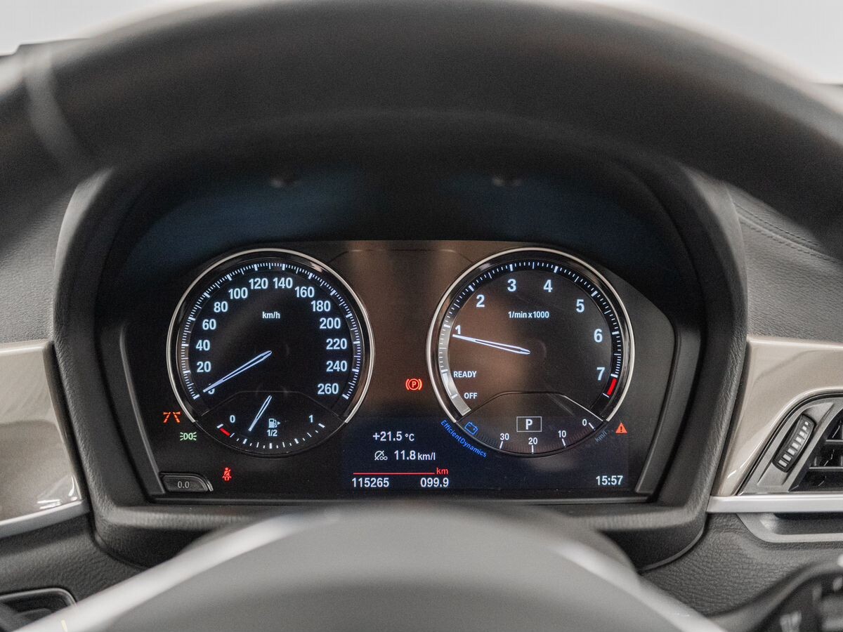 BMW X1 2020 - фото автомобиля