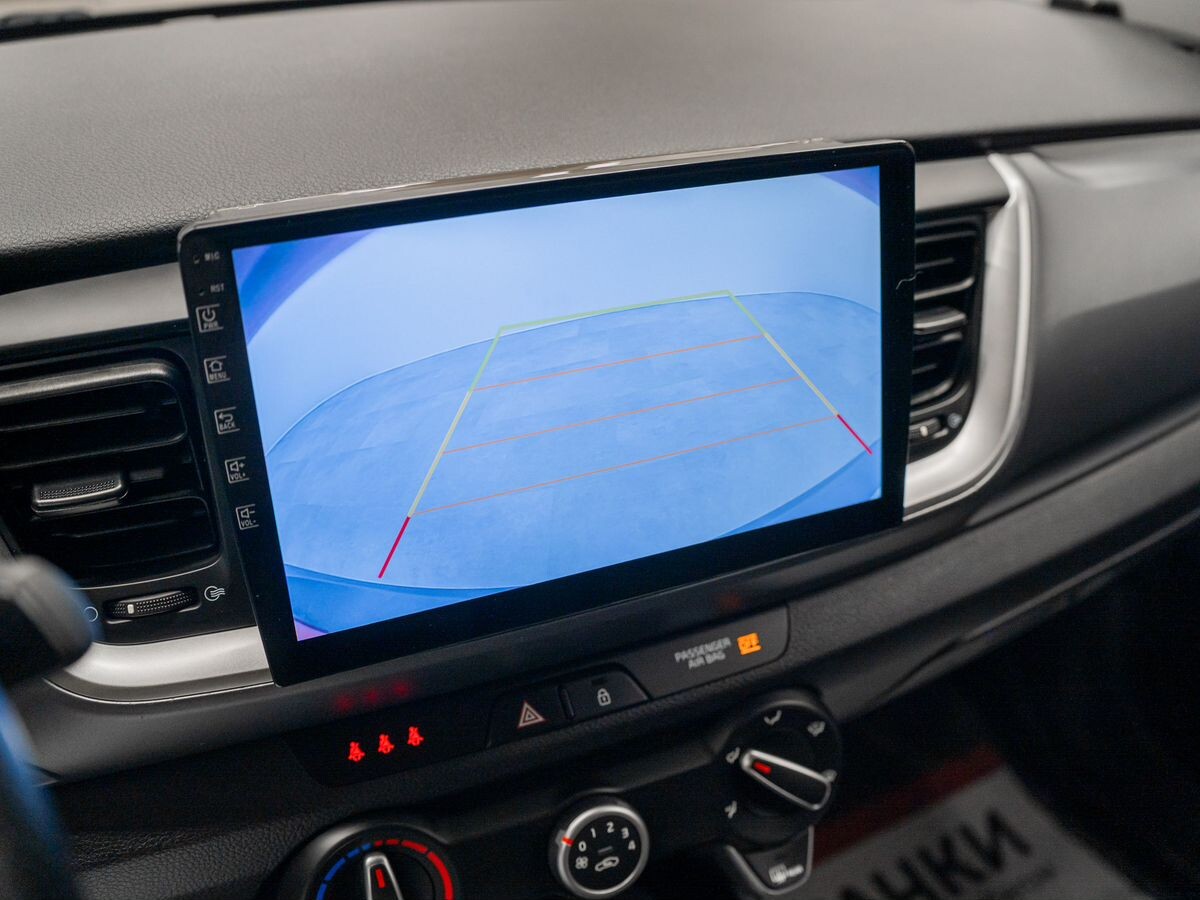 Kia Stonic 2018 - фото автомобиля