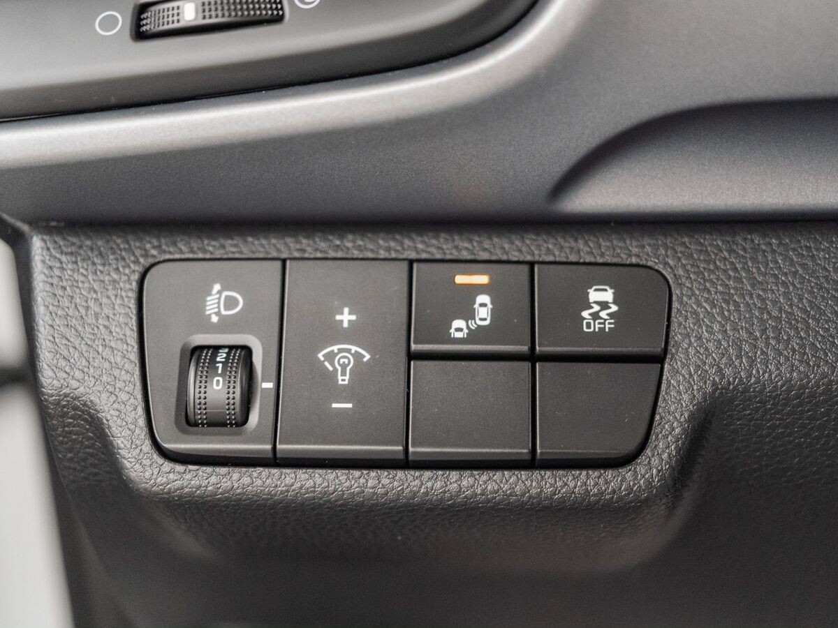 Kia Stonic 2018 - фото автомобиля