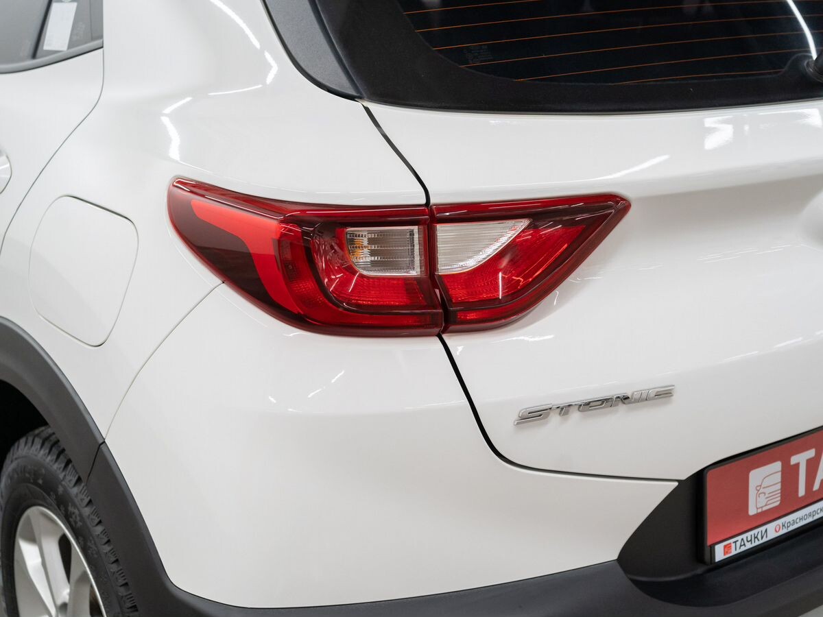 Kia Stonic 2018 - фото автомобиля