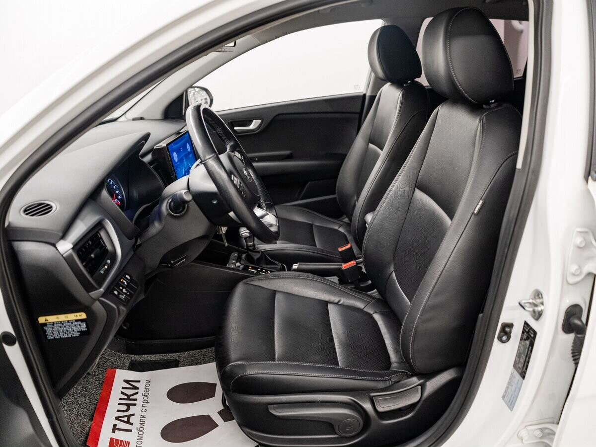 Kia Stonic 2018 - фото автомобиля