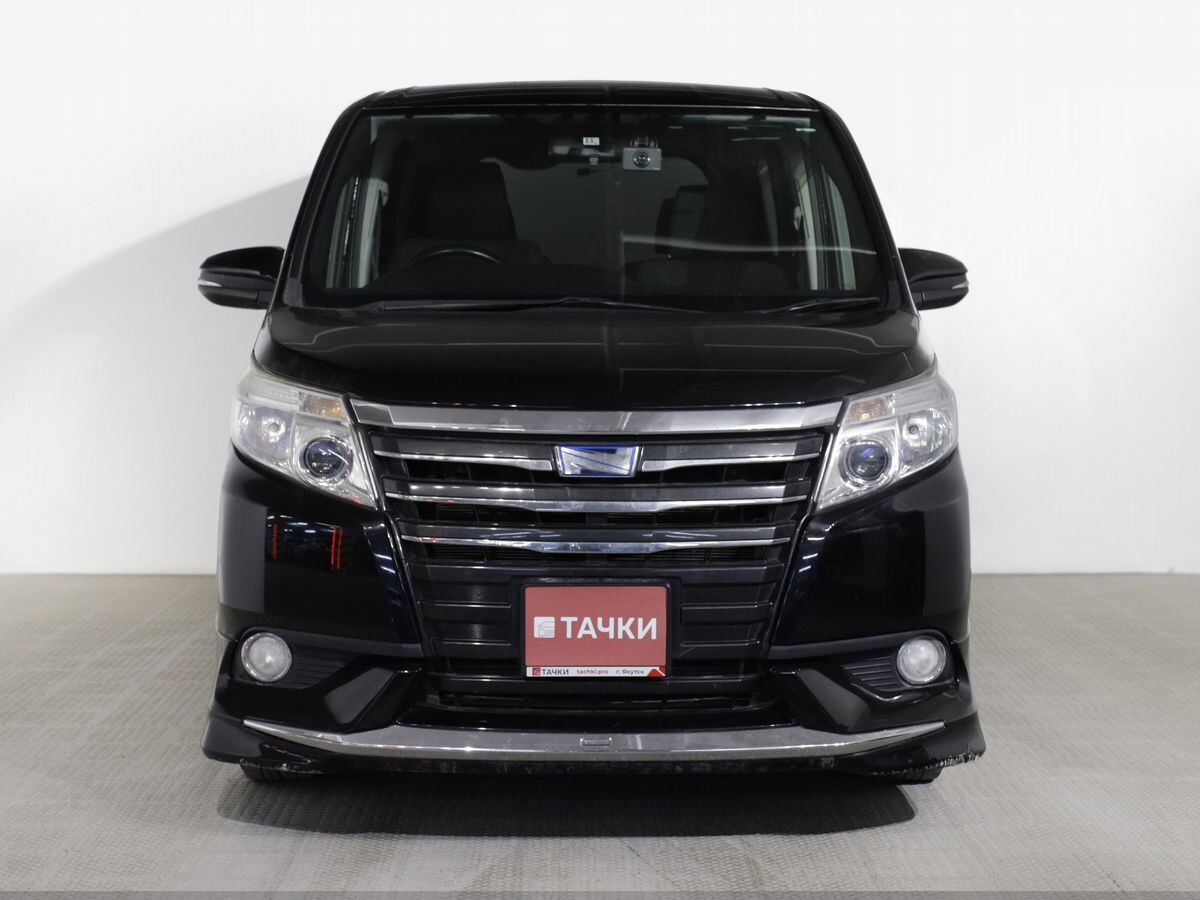 Toyota Noah 2014 - фото автомобиля