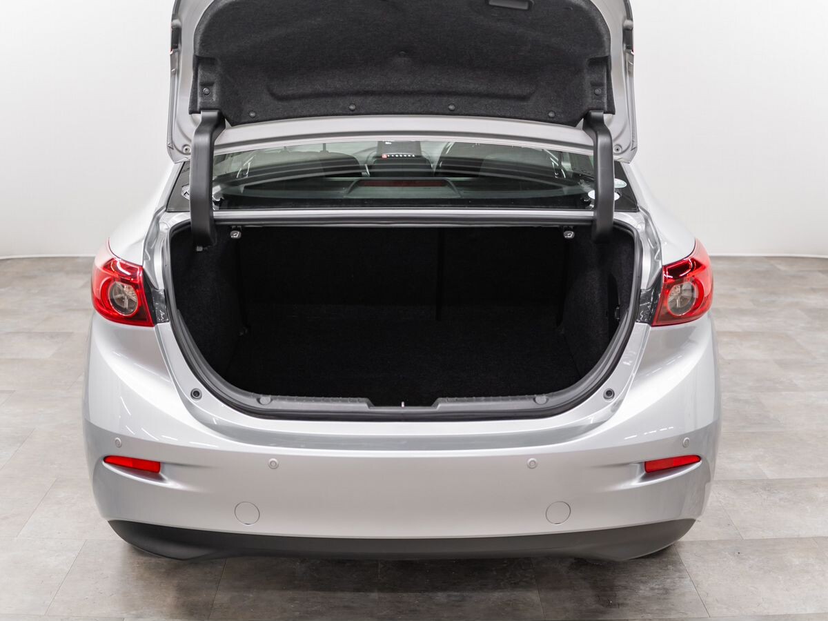 Mazda Axela 2017 - фото автомобиля