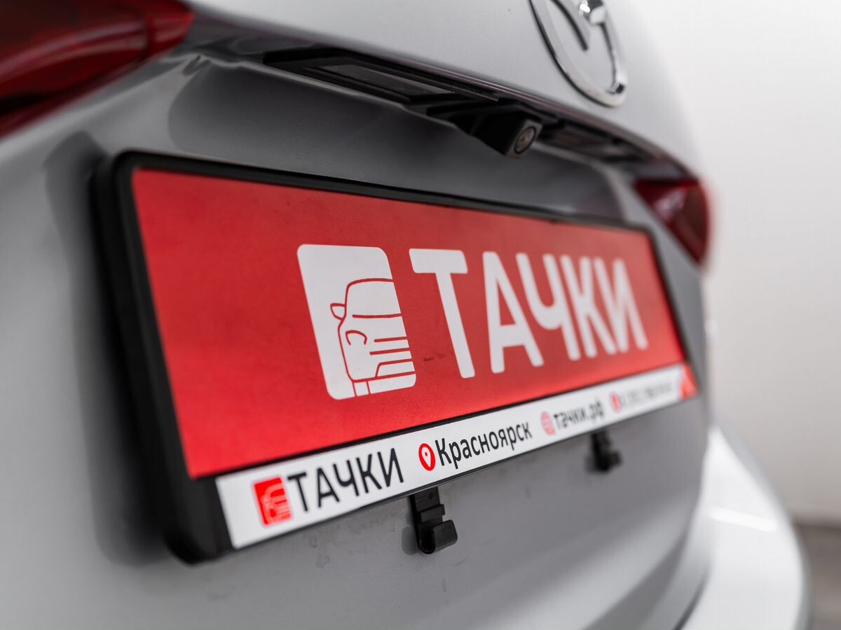 Mazda Axela 2017 - фото автомобиля