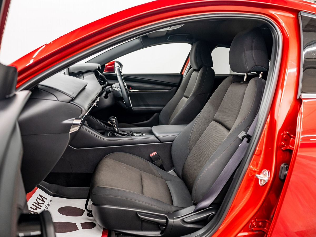 Mazda 3 2019 - фото автомобиля