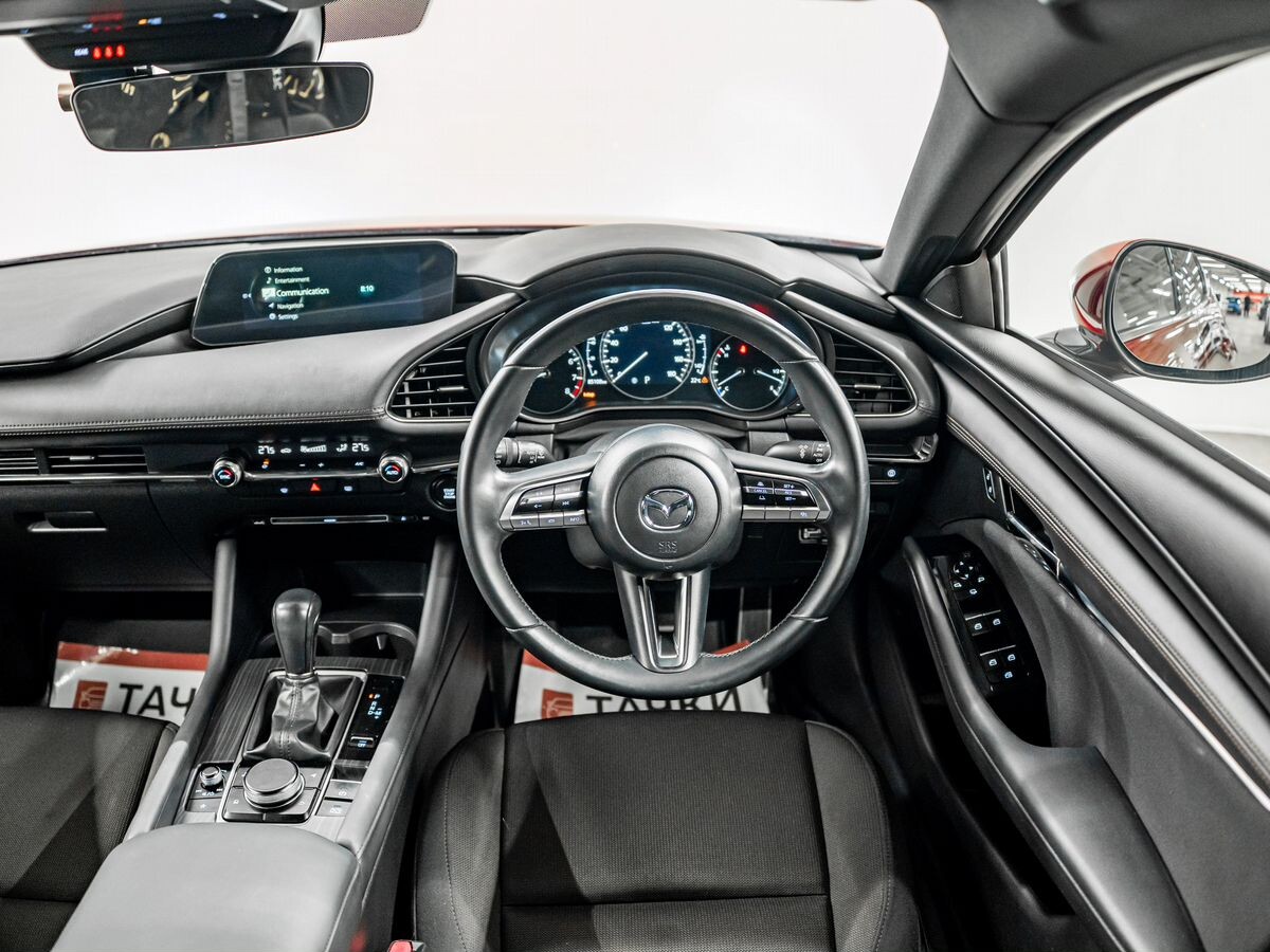 Mazda 3 2019 - фото автомобиля