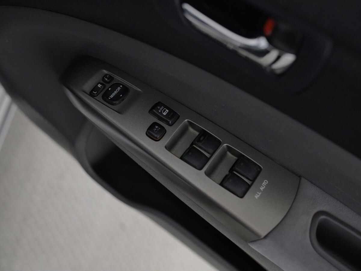 Toyota Prius 2008 - фото автомобиля