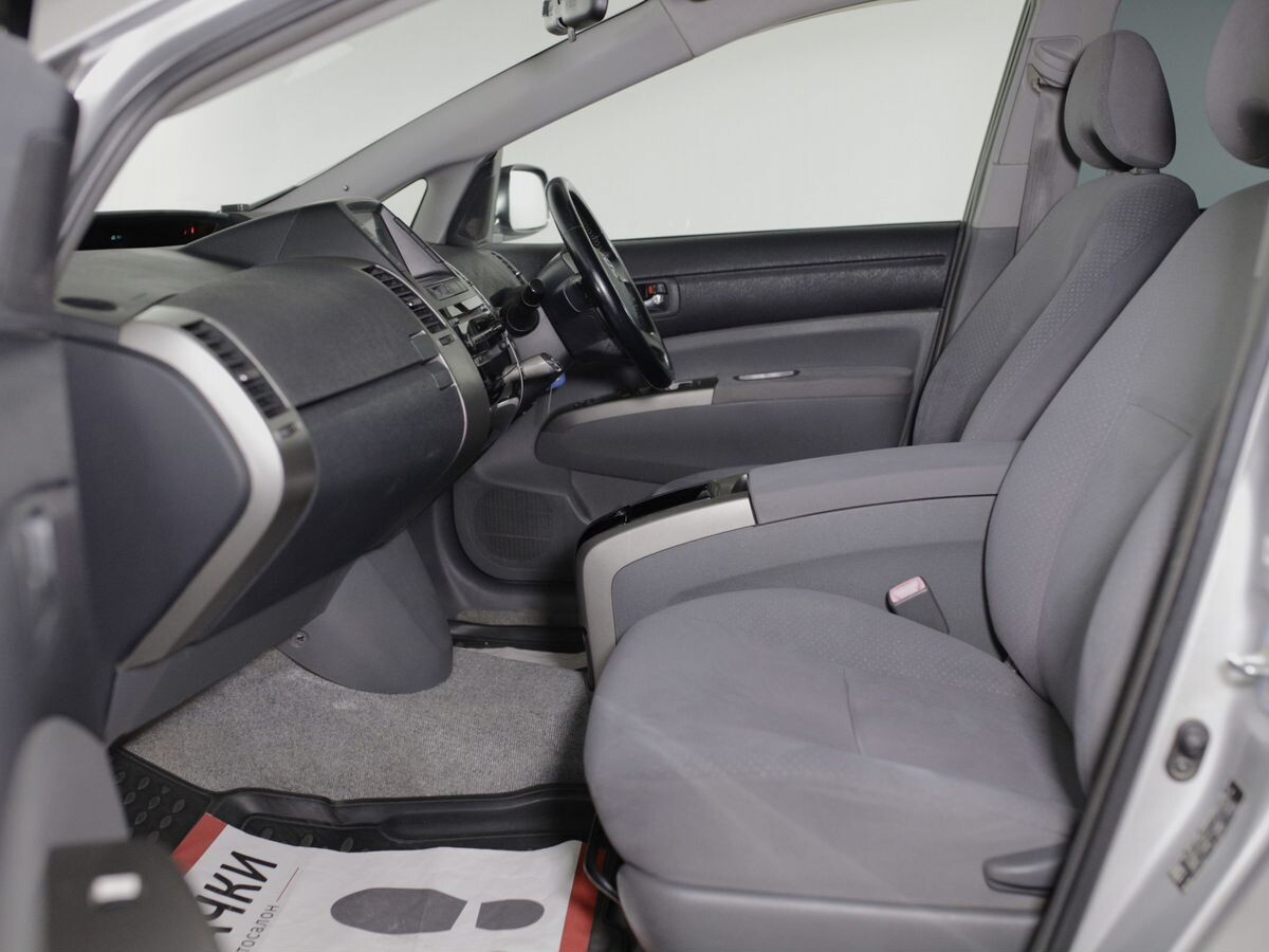 Toyota Prius 2008 - фото автомобиля