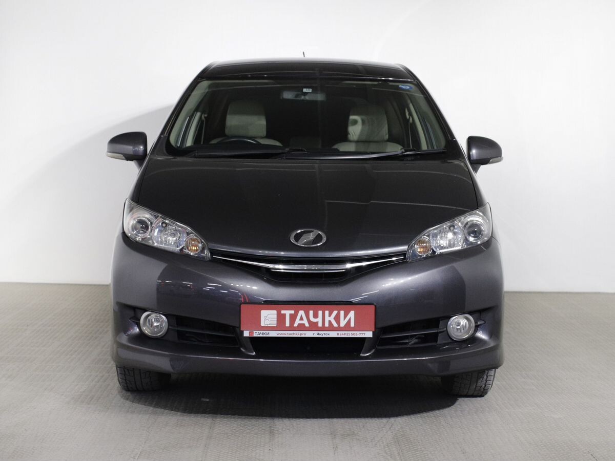 Toyota Wish 2016 - фото автомобиля