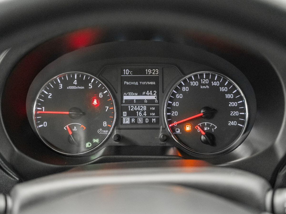 Nissan X-Trail 2013 - фото автомобиля