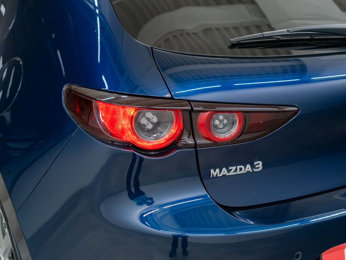 Mazda 3 2019 - фото автомобиля