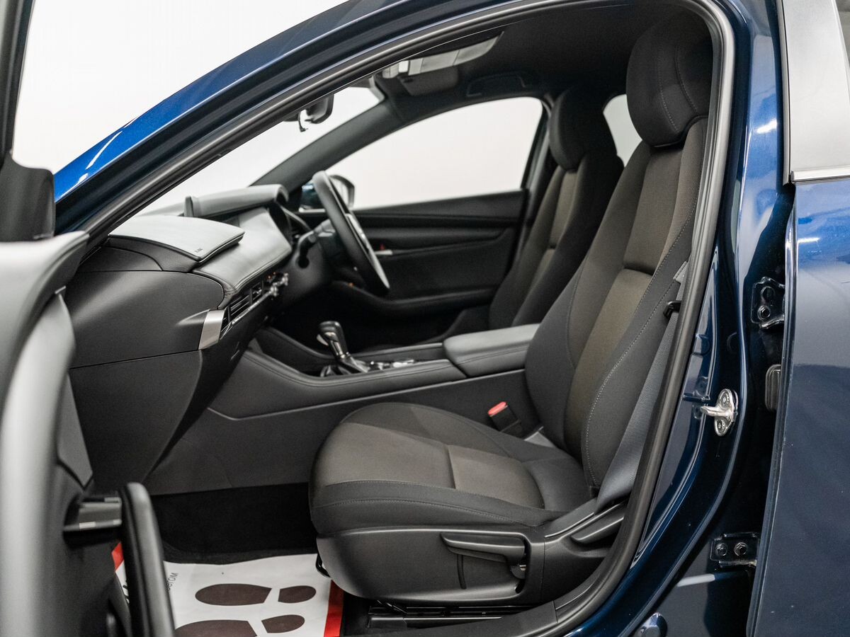 Mazda 3 2019 - фото автомобиля