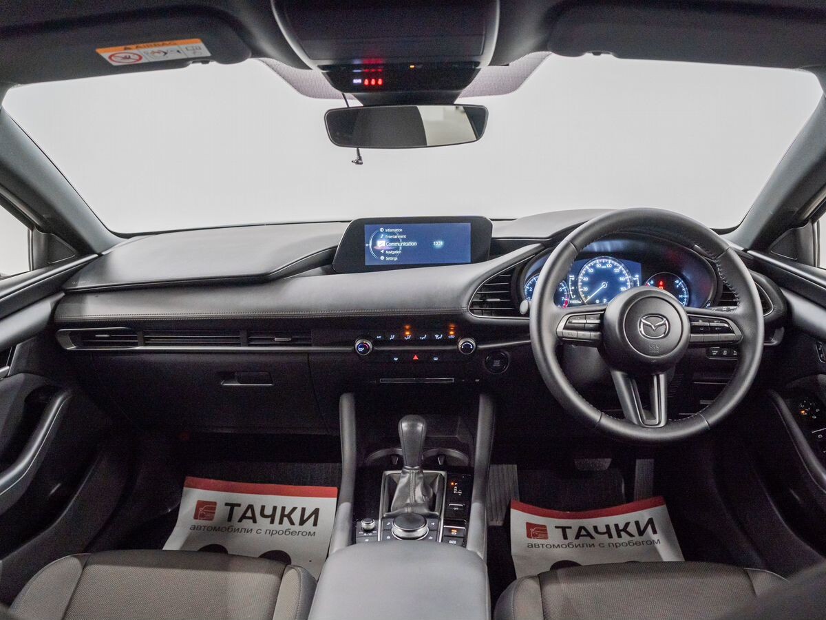 Mazda 3 2019 - фото автомобиля