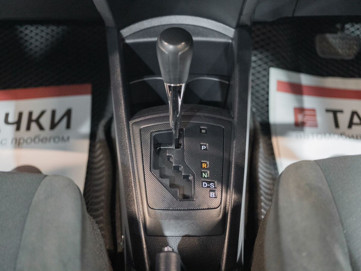 Toyota Corolla 2019 - фото автомобиля