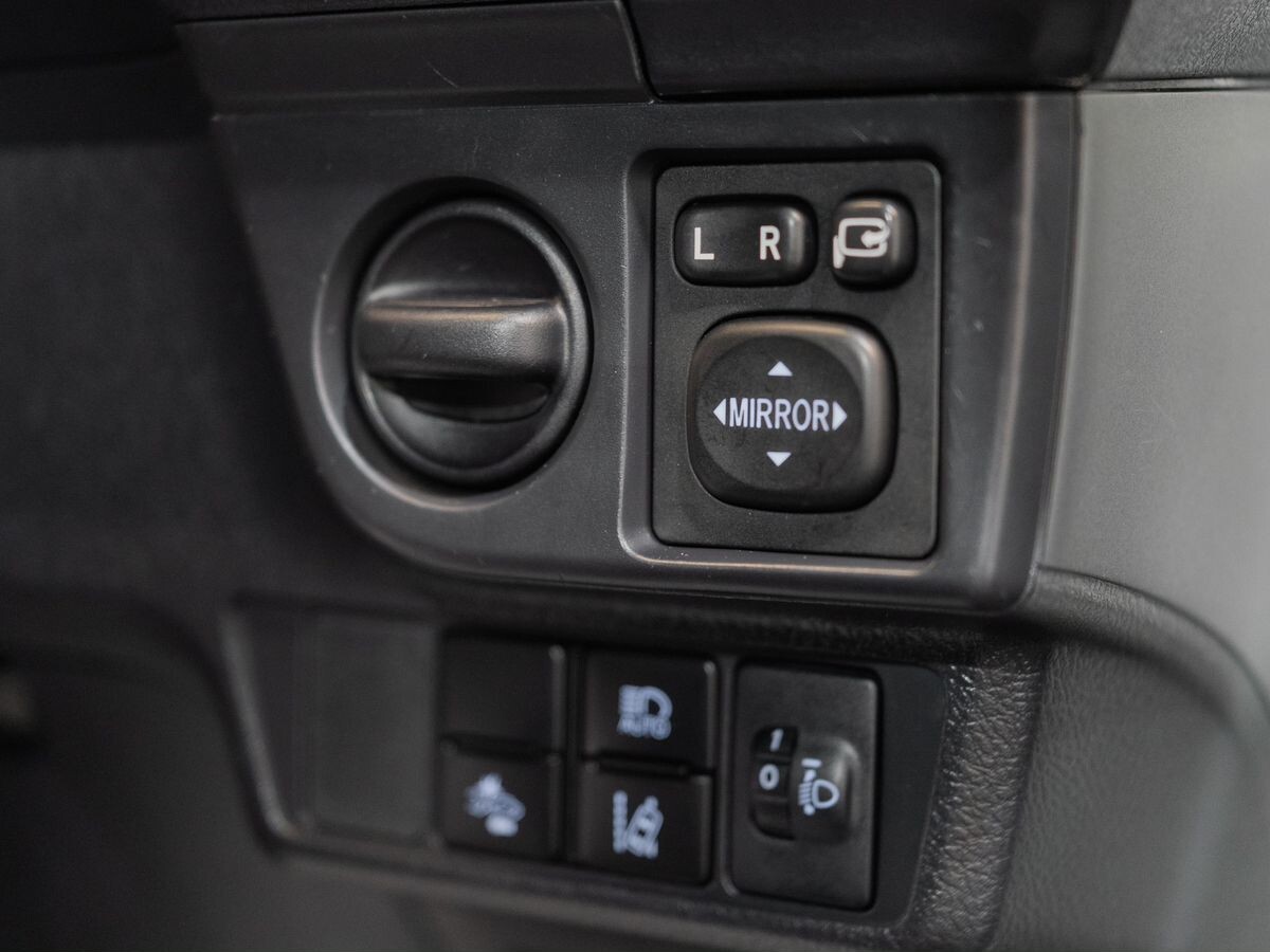 Toyota Corolla 2019 - фото автомобиля