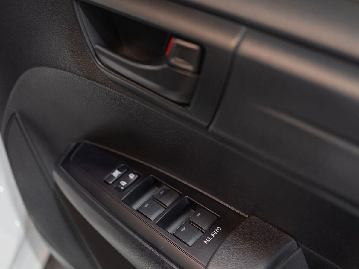 Toyota Corolla 2019 - фото автомобиля