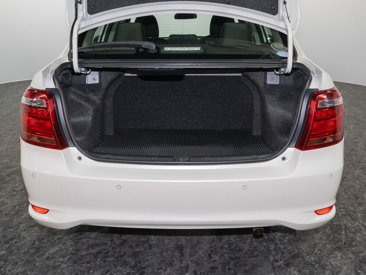 Toyota Corolla 2019 - фото автомобиля