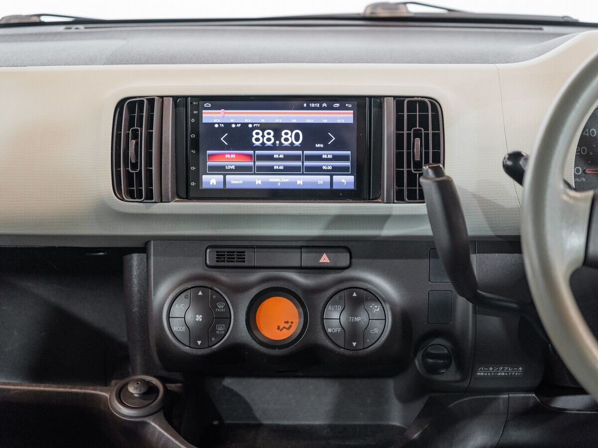 Toyota Passo 2010 - фото автомобиля