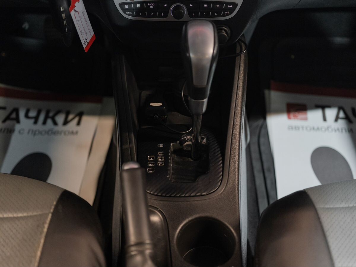 Renault Fluence 2011 - фото автомобиля