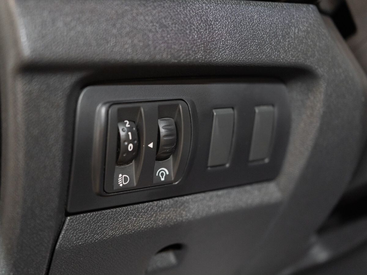 Renault Fluence 2011 - фото автомобиля