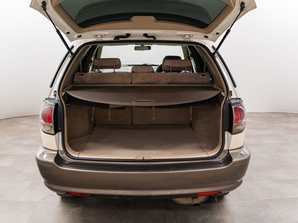 Toyota Harrier 2001 - фото автомобиля