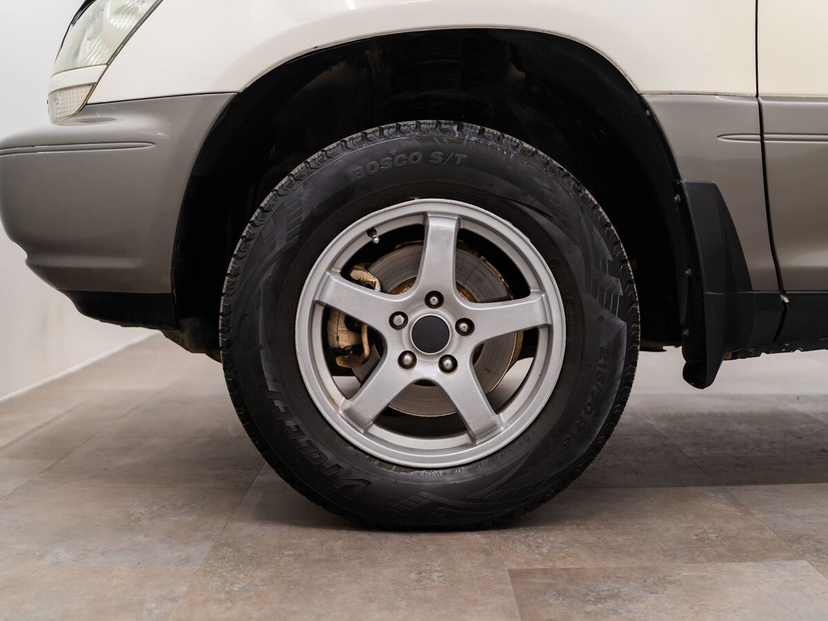 Toyota Harrier 2001 - фото автомобиля