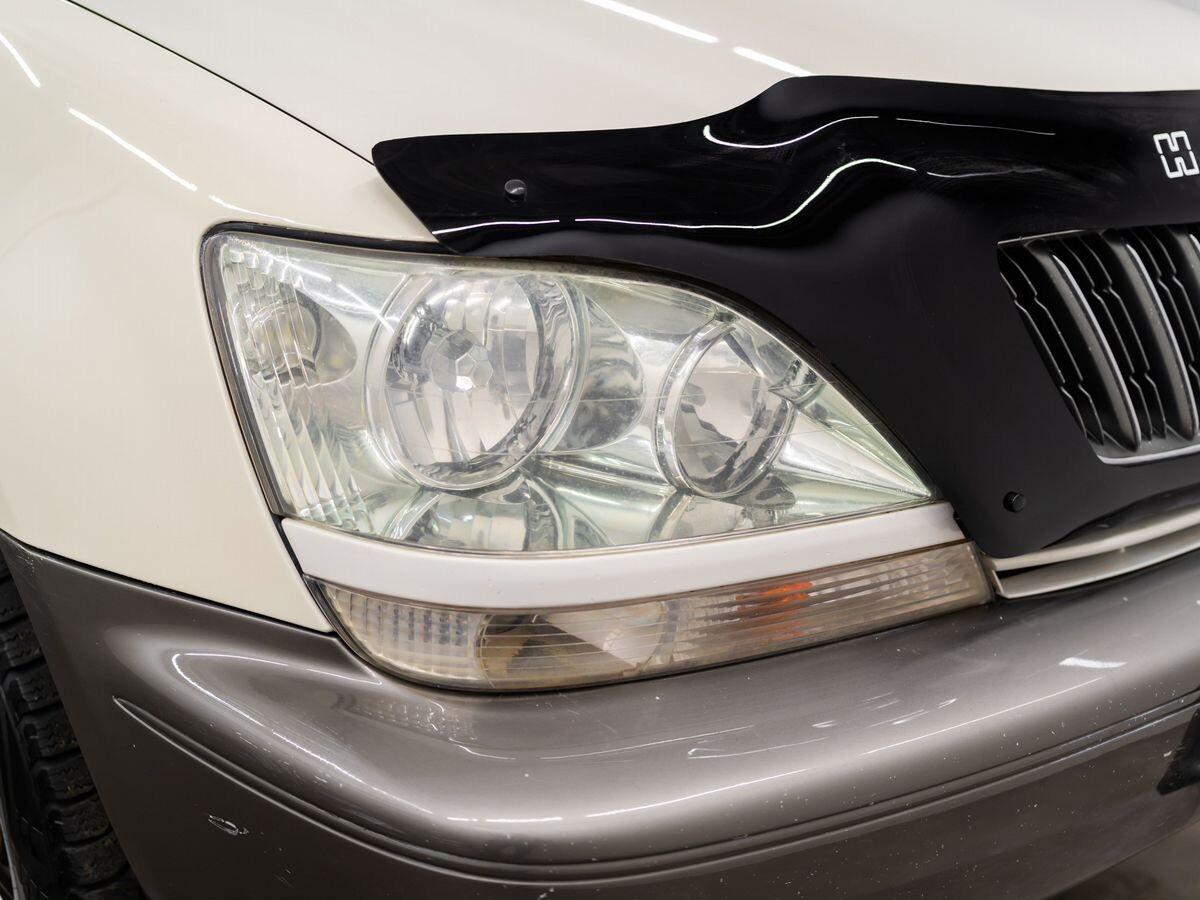 Toyota Harrier 2001 - фото автомобиля