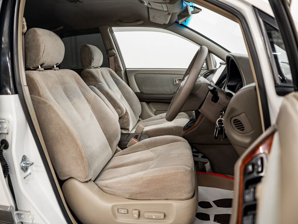 Toyota Harrier 2001 - фото автомобиля