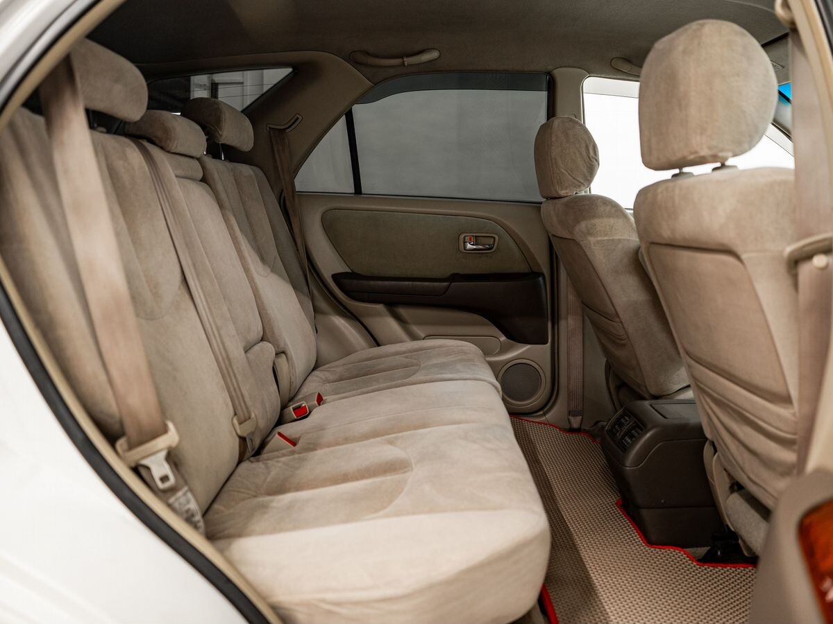 Toyota Harrier 2001 - фото автомобиля