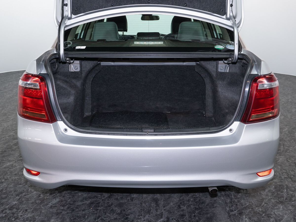 Toyota Corolla 2017 - фото автомобиля