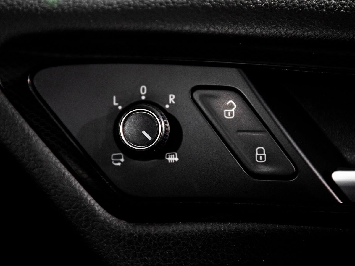 Volkswagen Golf 2013 - фото автомобиля