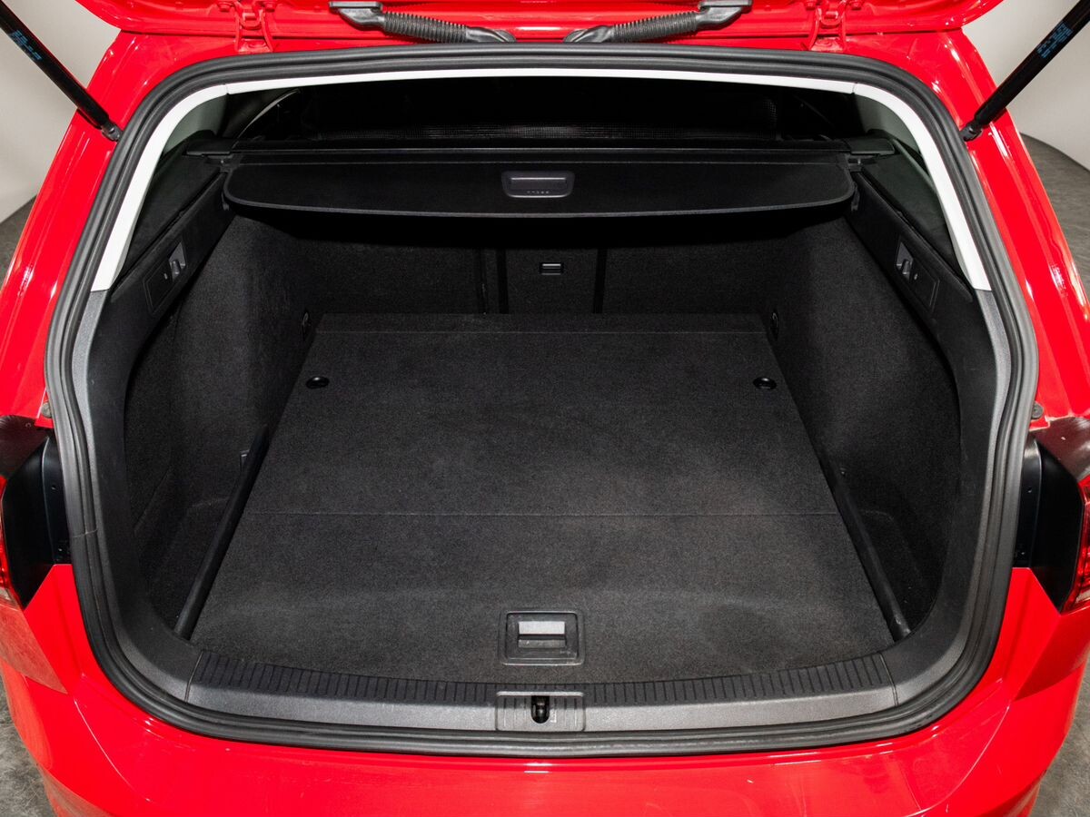 Volkswagen Golf 2013 - фото автомобиля