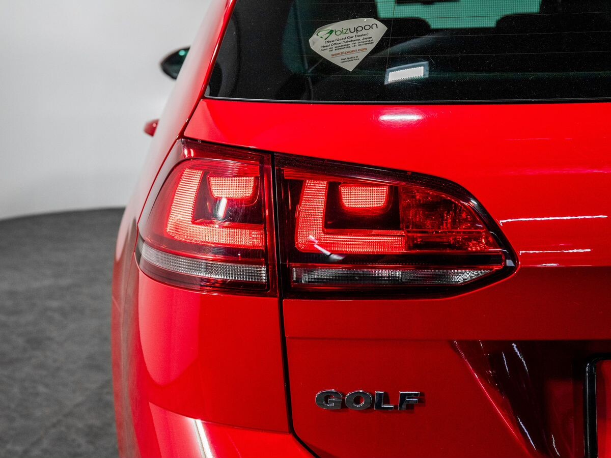 Volkswagen Golf 2013 - фото автомобиля