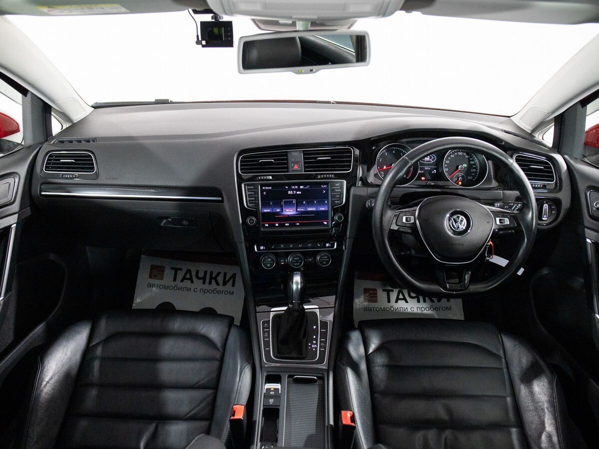 Volkswagen Golf 2013 - фото автомобиля