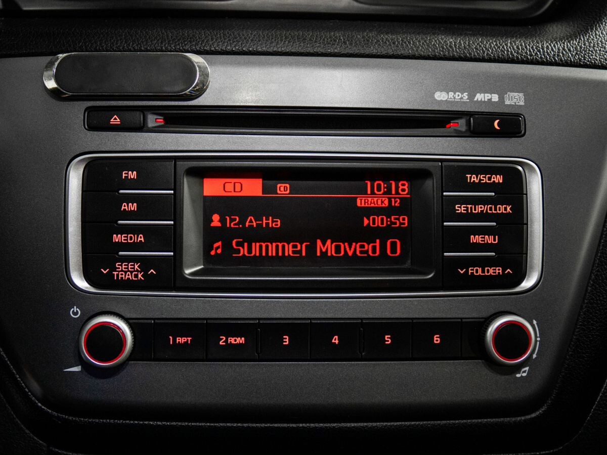 Kia Rio 2015 - фото автомобиля