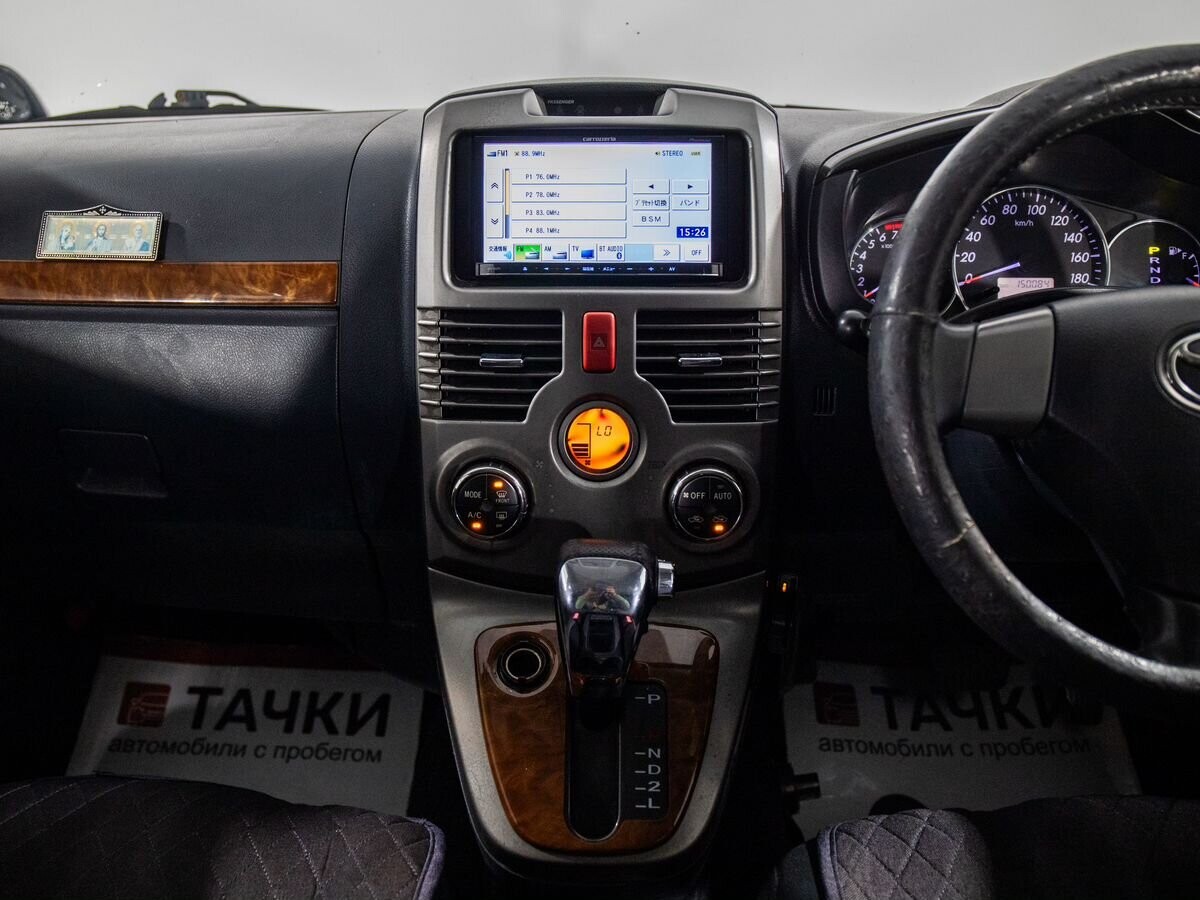 Toyota Rush 2010 - фото автомобиля