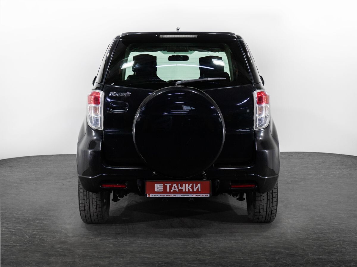 Toyota Rush 2010 - фото автомобиля