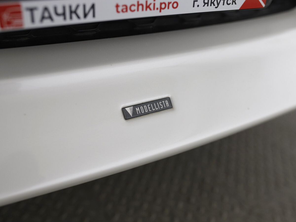 Toyota Wish 2012 - фото автомобиля