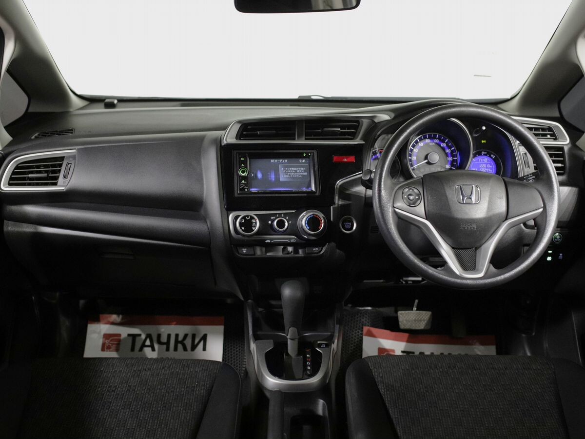 Honda Fit 2013 - фото автомобиля
