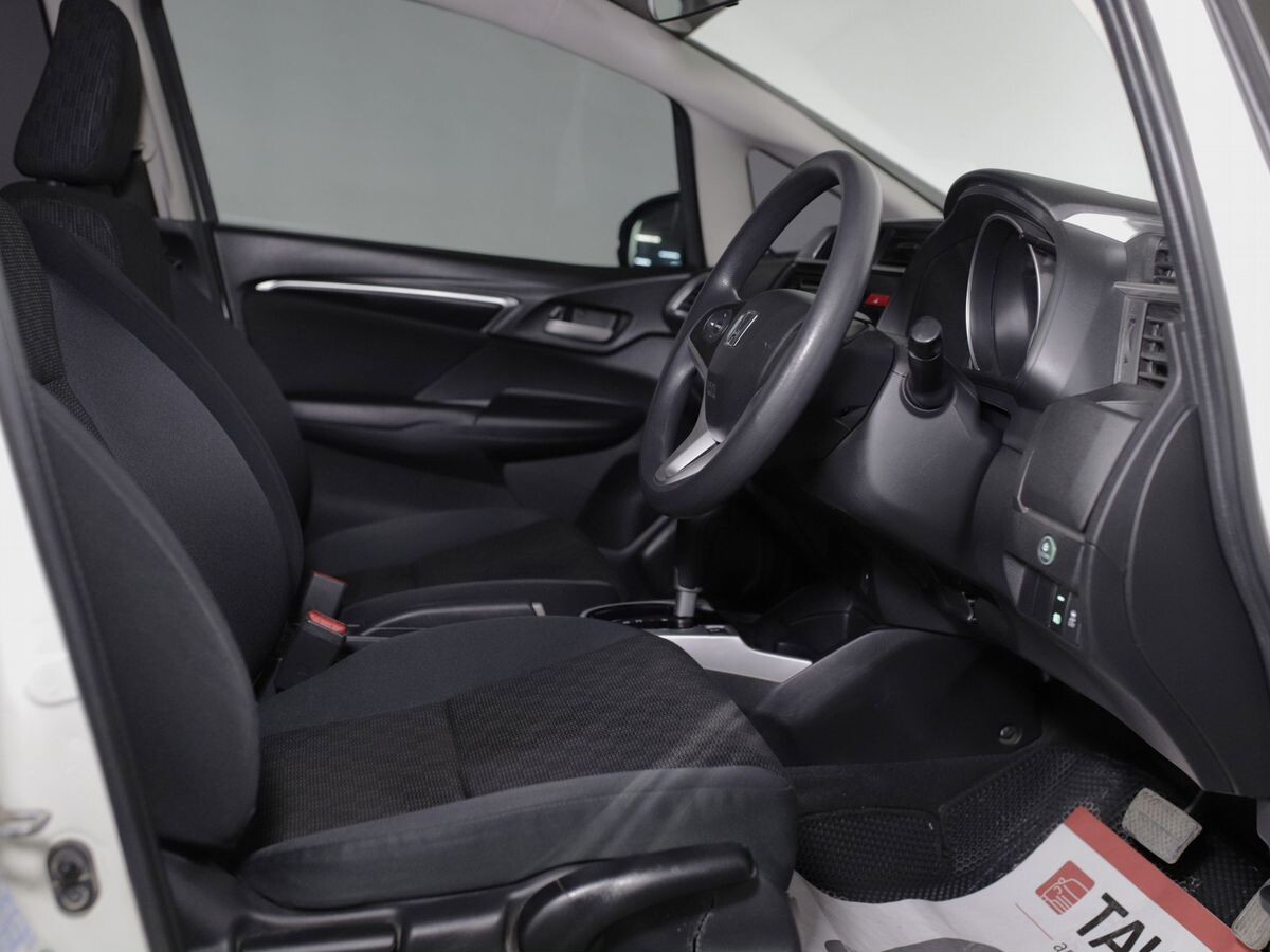 Honda Fit 2013 - фото автомобиля