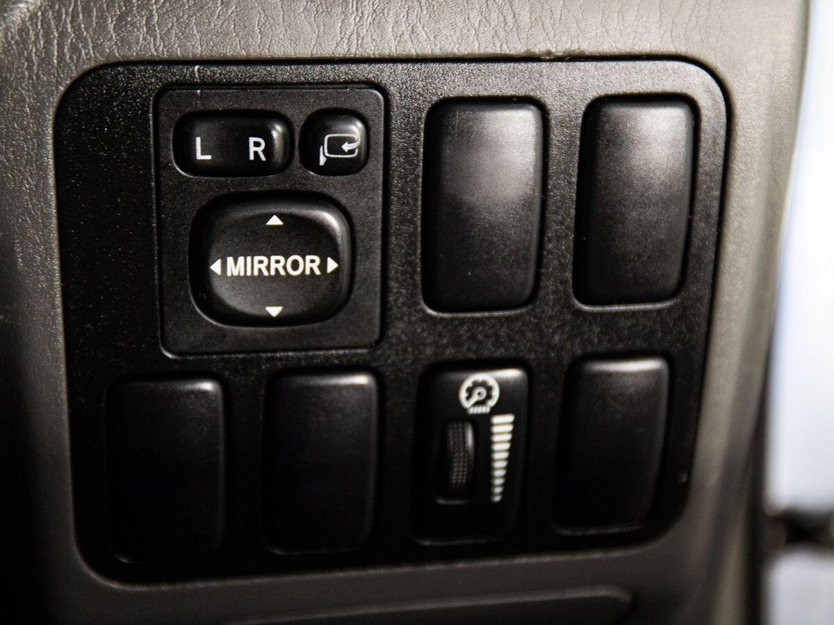 Toyota Land Cruiser Prado 2003 - фото автомобиля