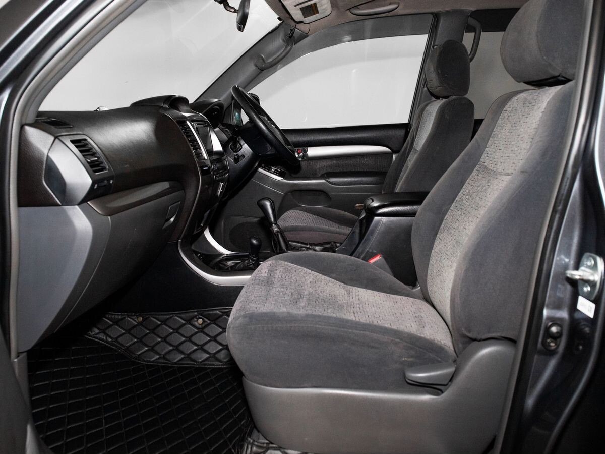 Toyota Land Cruiser Prado 2003 - фото автомобиля