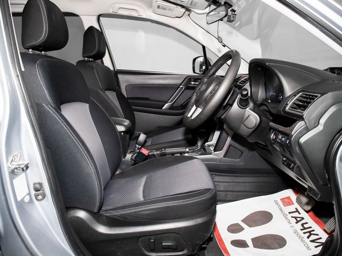 Subaru Forester 2016 - фото автомобиля