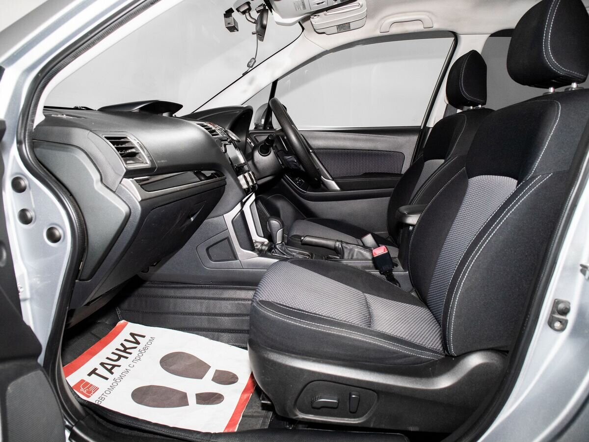 Subaru Forester 2016 - фото автомобиля