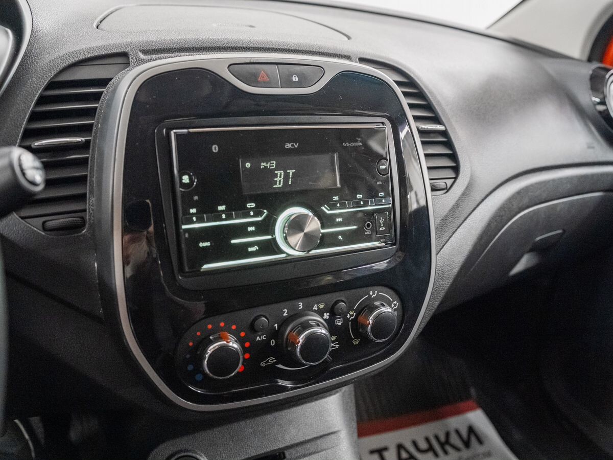 Renault Kaptur 2016 - фото автомобиля