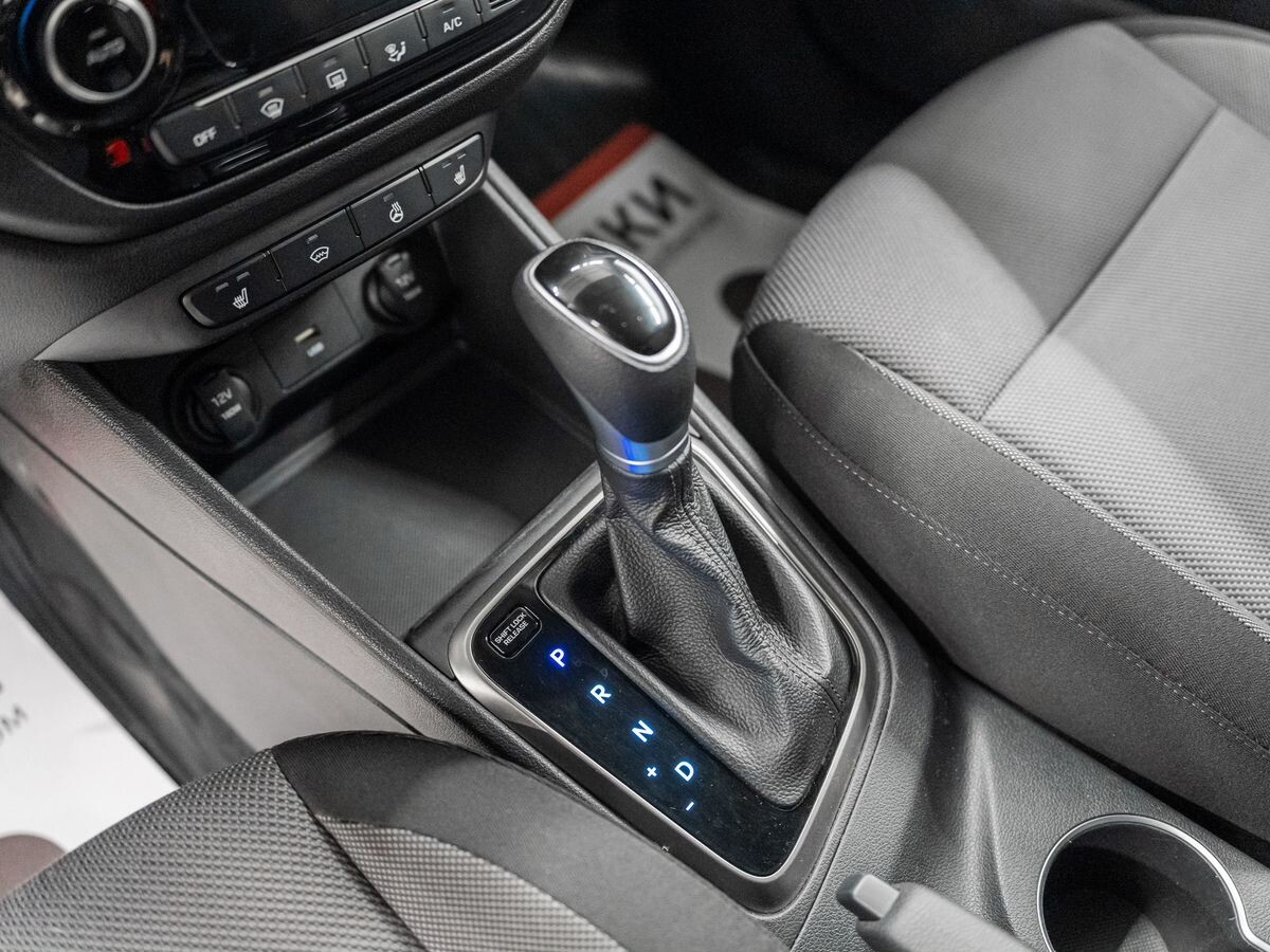 Hyundai Solaris 2021 - фото автомобиля