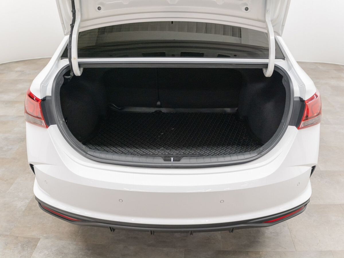 Hyundai Solaris 2021 - фото автомобиля