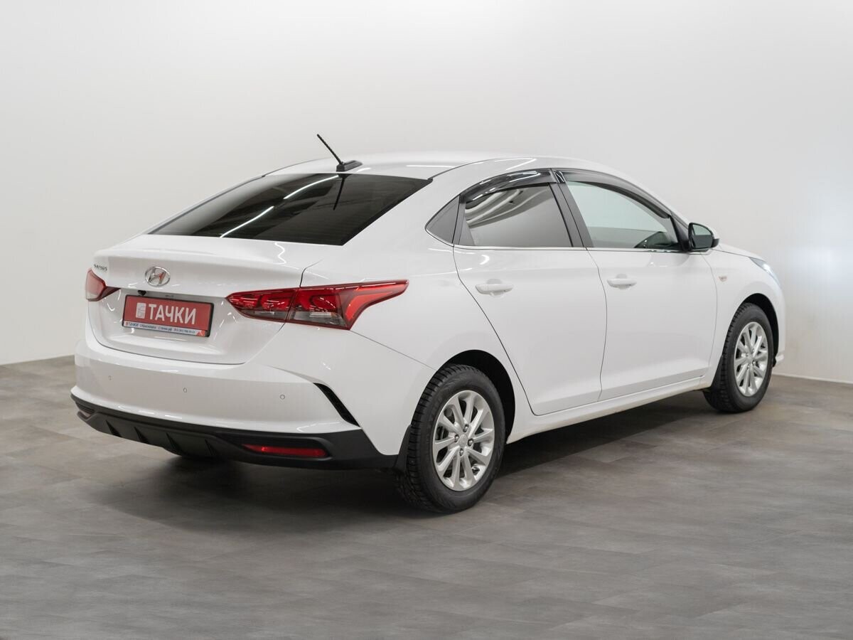 Hyundai Solaris 2021 - фото автомобиля